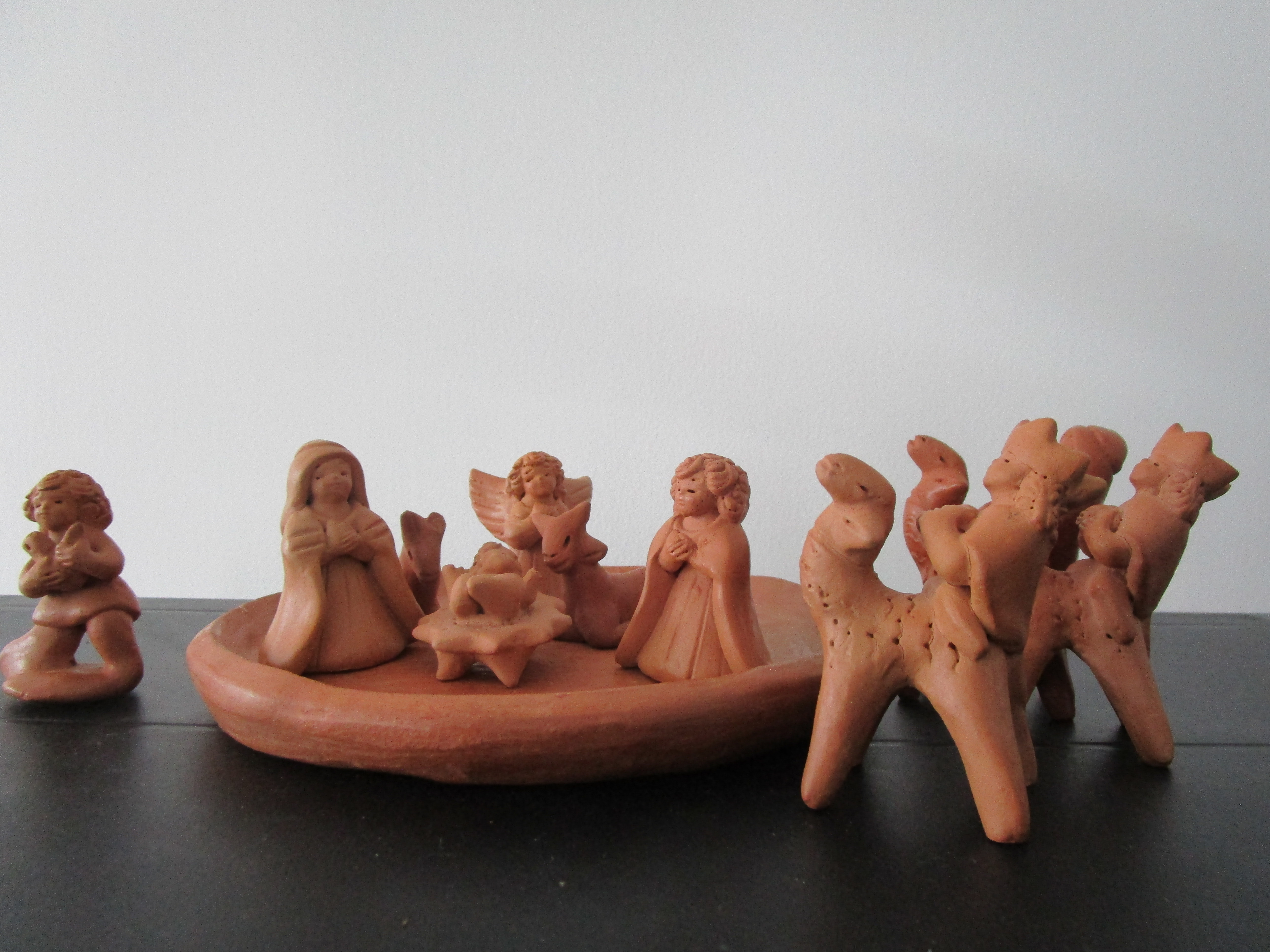 Crèche péruvienne en terre cuite